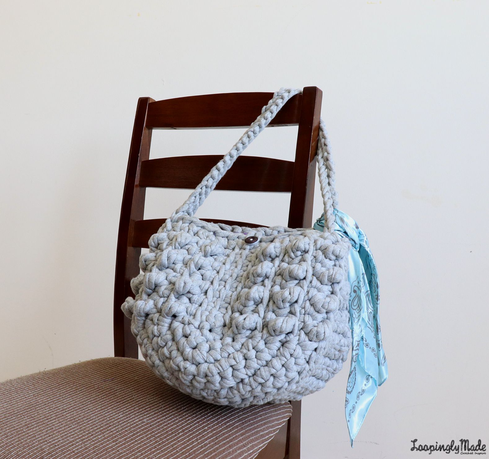 Crochet bag with tshirt yarn 