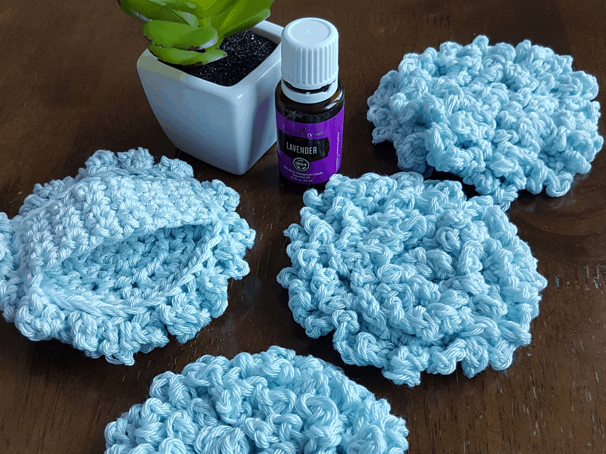 Ruffles Face Scrubbie Free Beginner Crochet Pattern